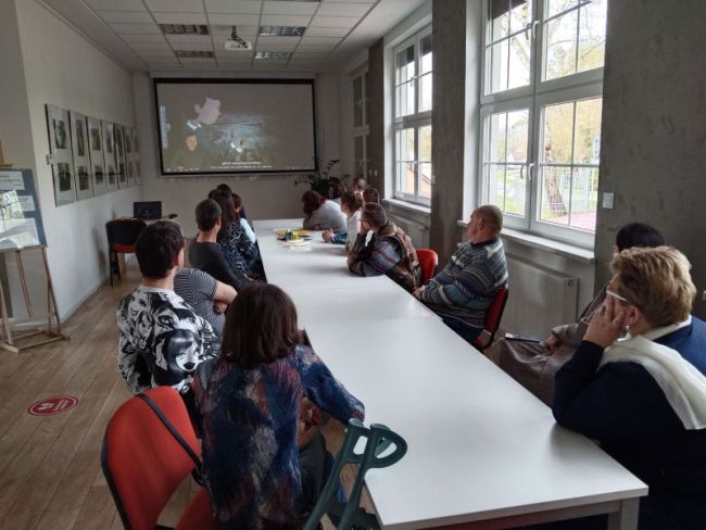 uczestnicy warsztatów i emisja filmu