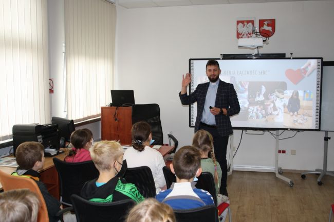 Autor spotkania i uczestnicy spotkania autorskiego