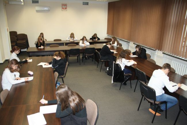 Uczestnicy II etapu Wojewódzkiego Konkursu Czytelniczego „Czy znasz…?” dla uczniów kl. 7-8 szkół podstawowych1