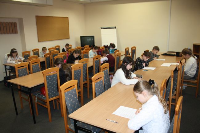 uczestnicy Wojewódzkiego Konkursu Czytelniczego „Czy znasz…?”, kl. 1-3