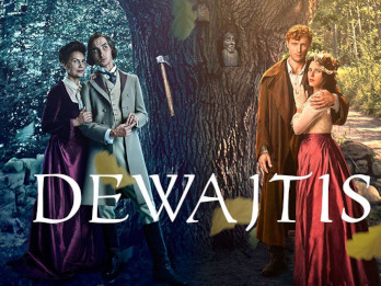 Ilustracja promująca serial "Dewajtis" na podstawie książki Rodziewiczówny. W centrum ilustracji jest drzewo, w którym jest wbita siekiera, a we wnęce drzewa rzeźba jakiegoś mężczyzny. Po lewej stronie stoją bohaterowie Olga Czertwan i Witold Czertwan, a po prawej stronie Marek Czertwan i Irena Orwid. Na środku jest duży napis "Dewajtis".