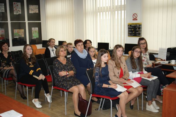 Uczestnicy I etapu Regionalnego Konkursu Czytelniczego „Booktalking, czyli gawęda o książce…”